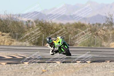 media/Dec-06-2025-CVMA (Sat) [[4a896cc04c]]/Race 5-Amateur Formula Middleweight/